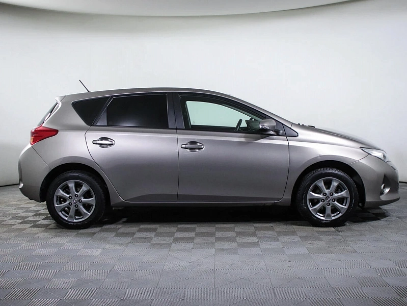 Auris