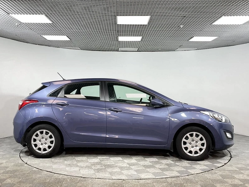 i30