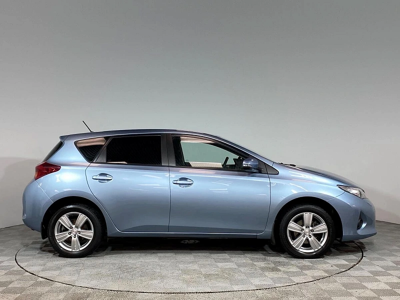 Auris