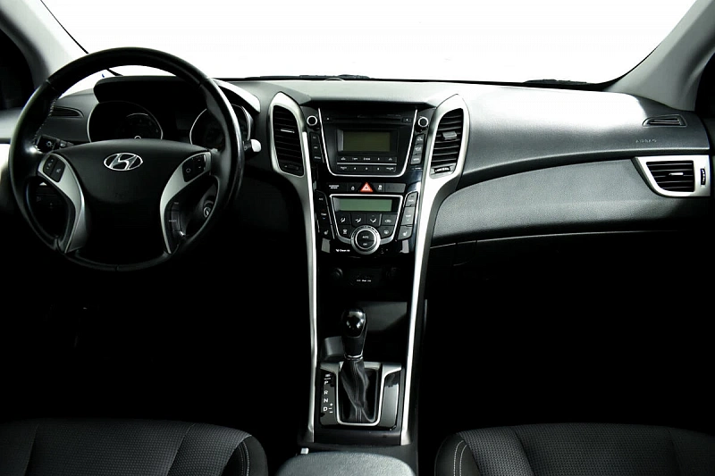 i30