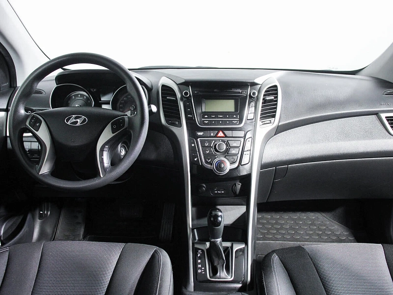 i30
