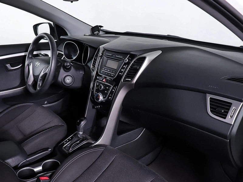 i30