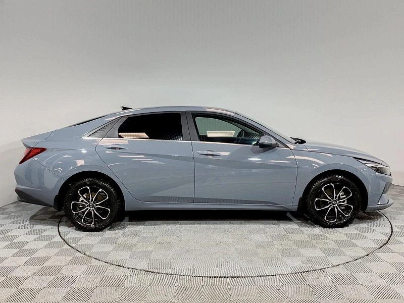 Elantra