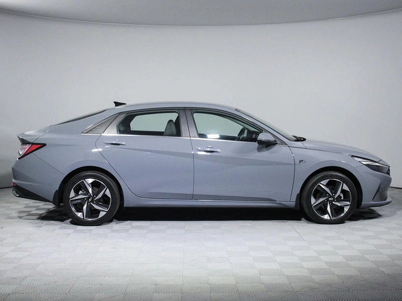 Elantra