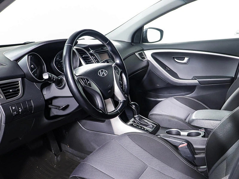 i30