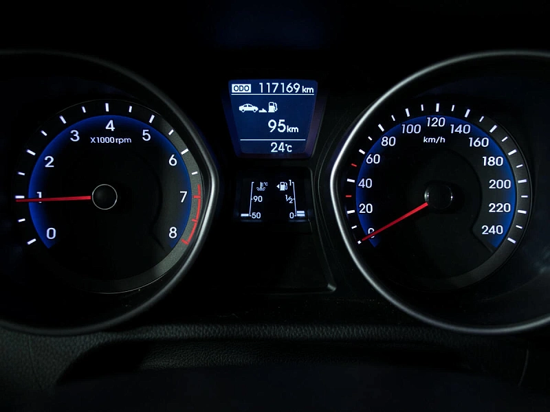 i30