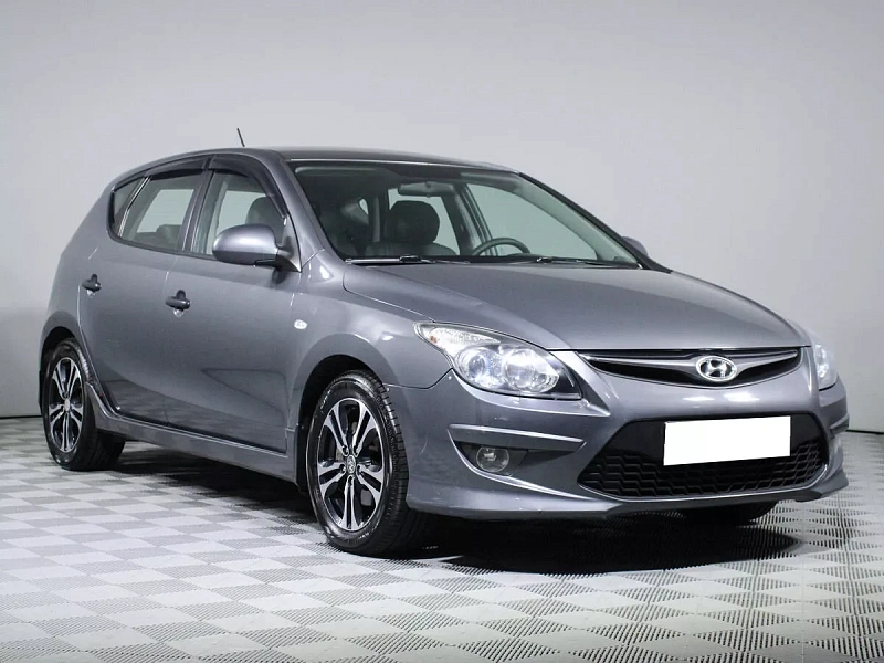 i30