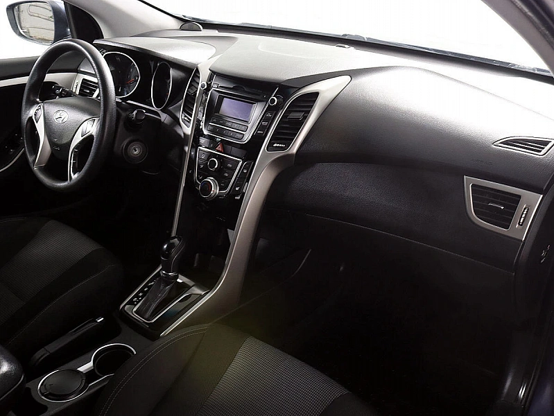 i30