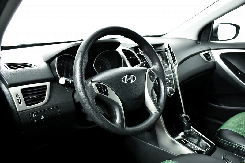 i30