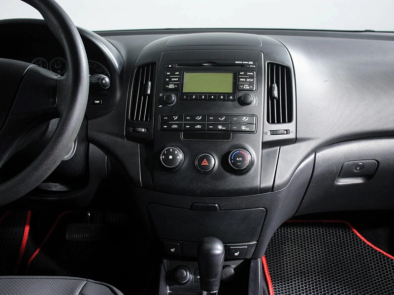 i30
