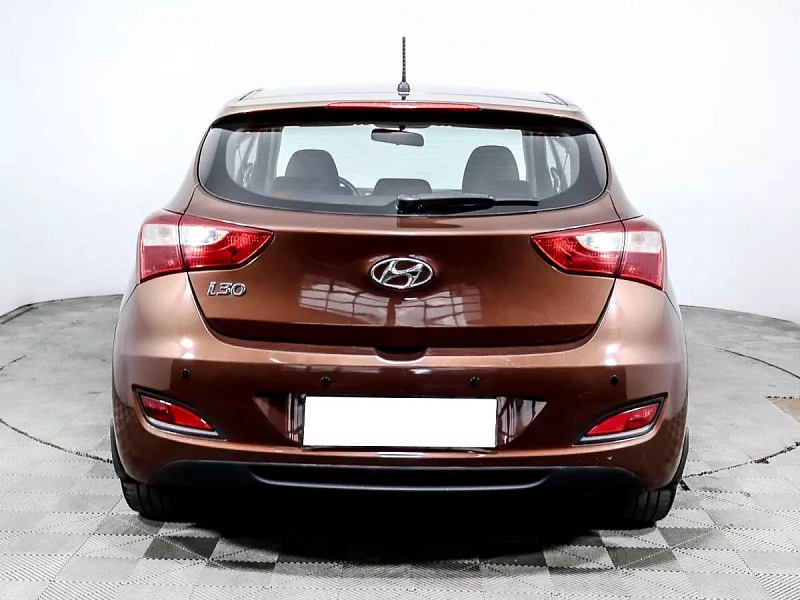 i30