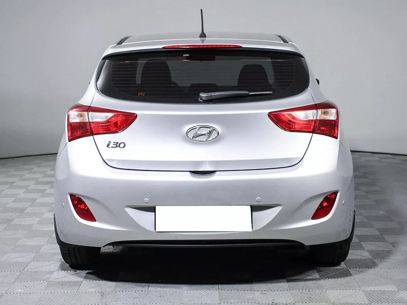 i30
