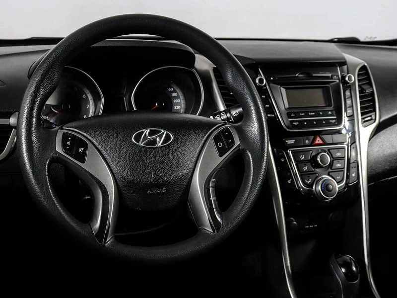 i30