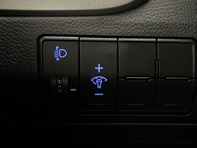 i30