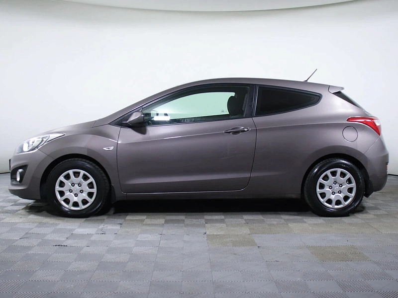 i30