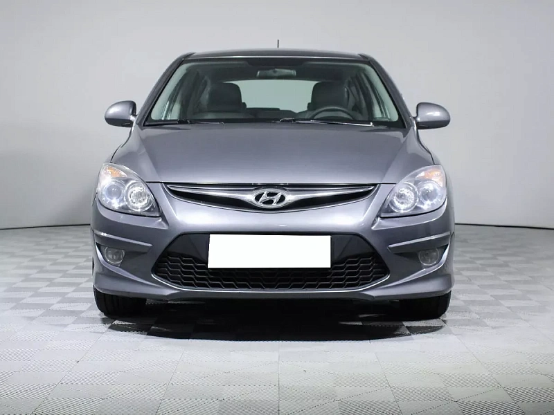i30