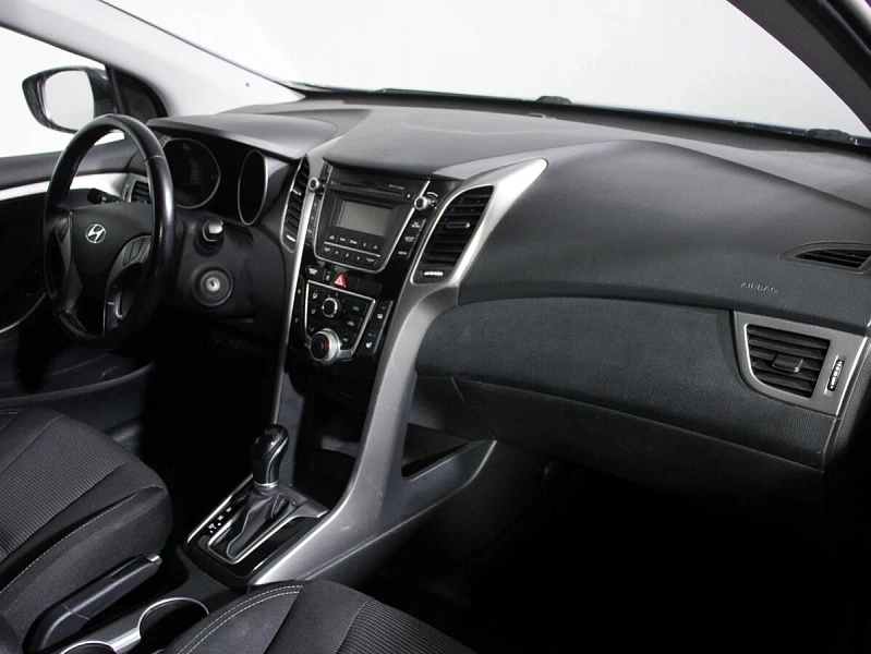 i30