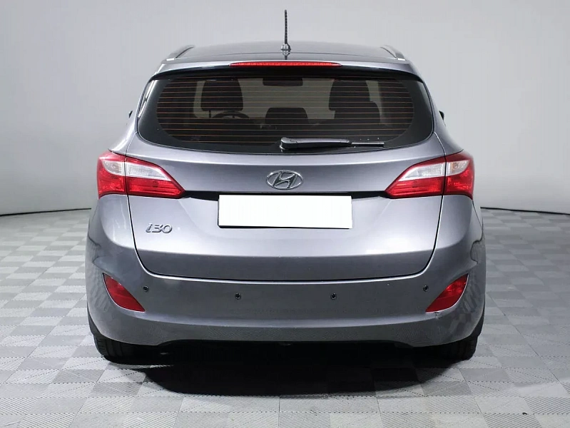 i30
