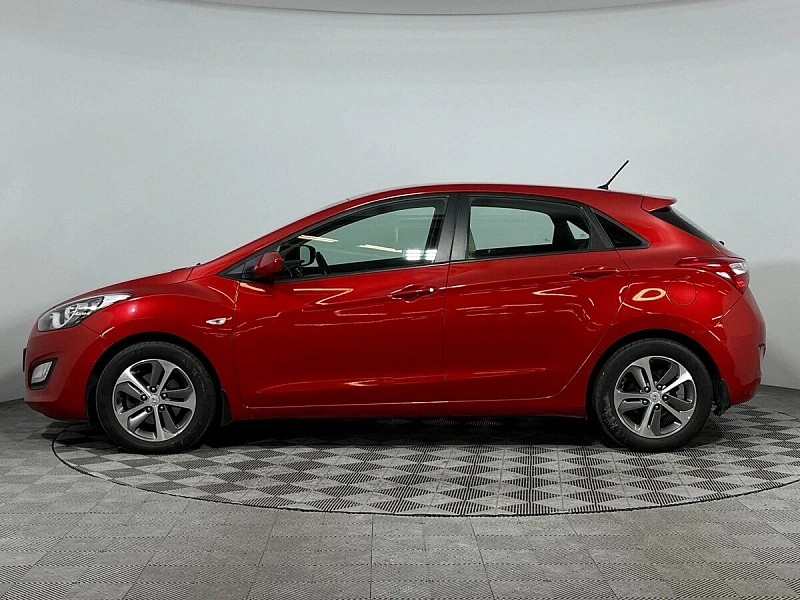 i30