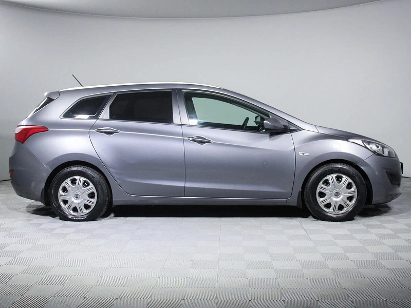i30