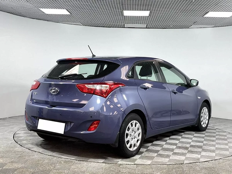 i30