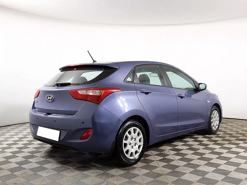 i30