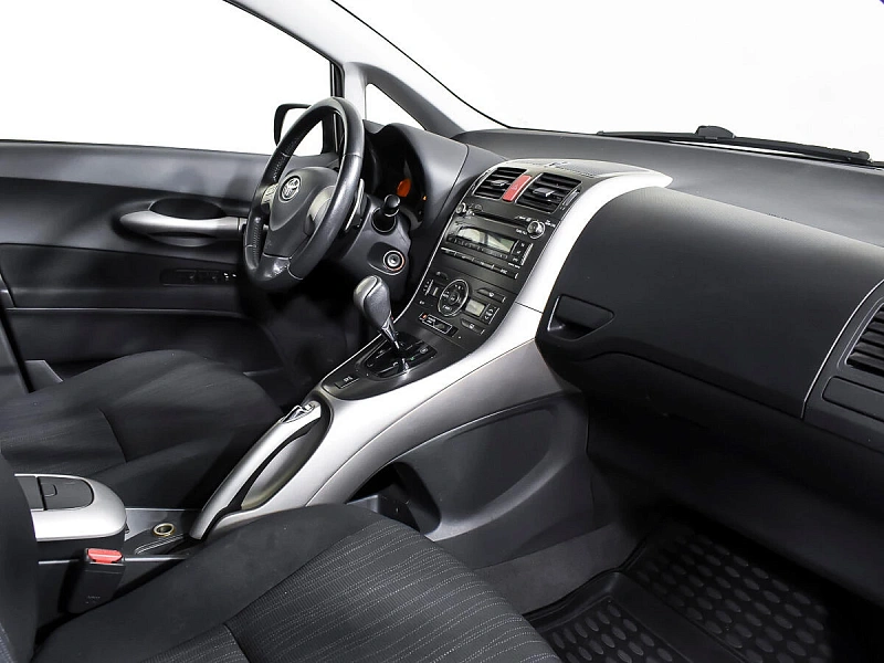 Auris