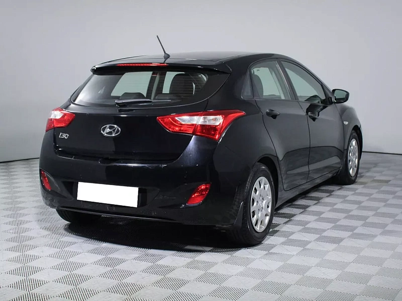 i30