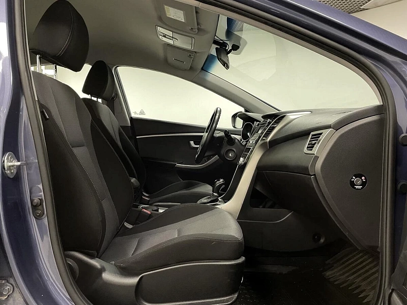 i30