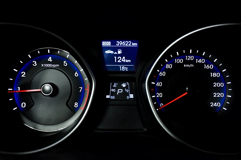 i30