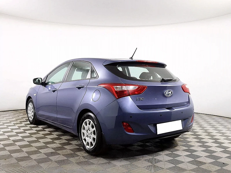 i30