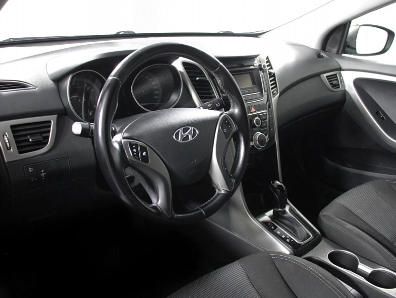 i30
