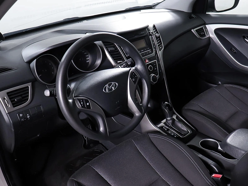 i30
