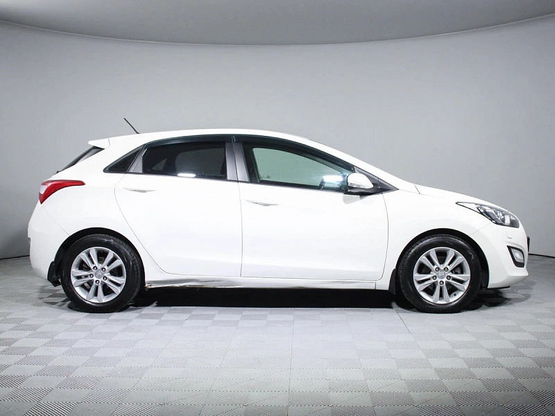 i30