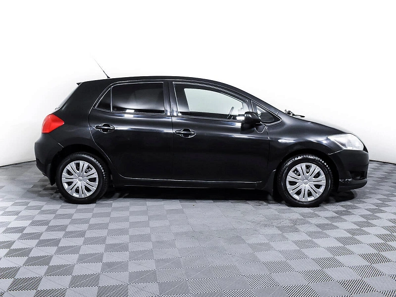 Auris