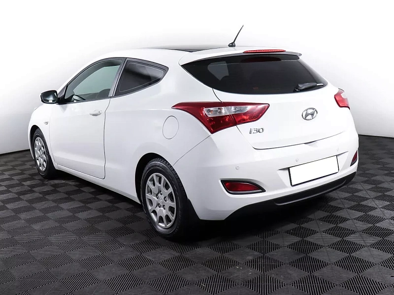 i30