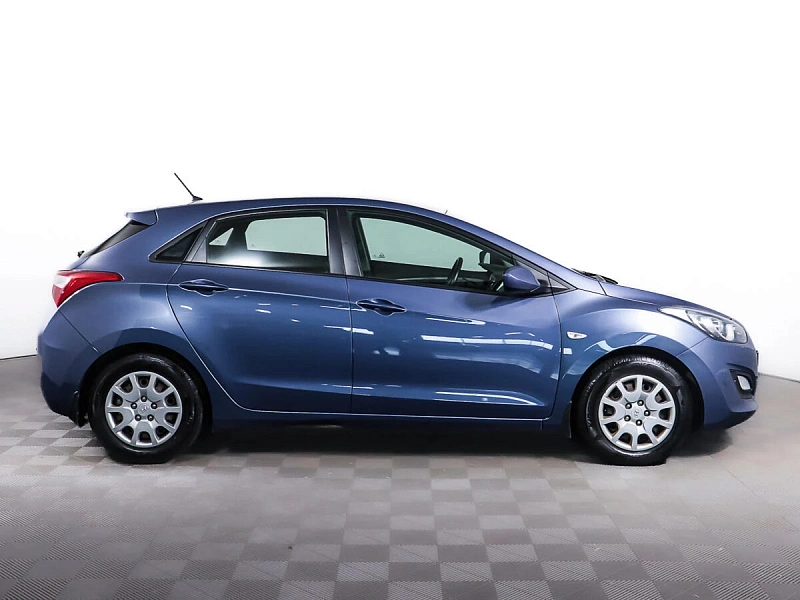 i30