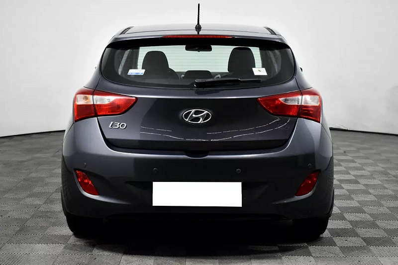 i30