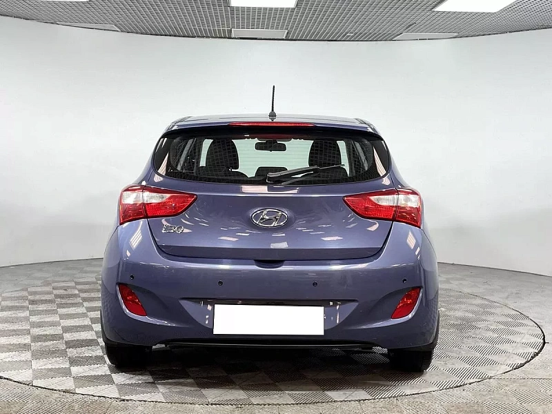 i30
