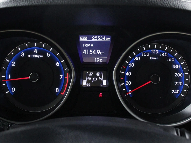 i30