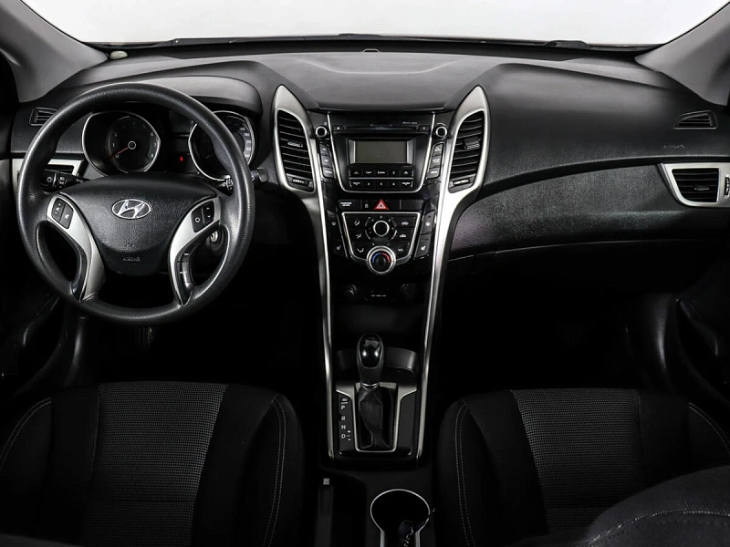 i30