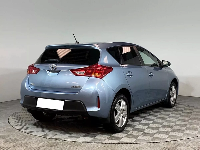 Auris