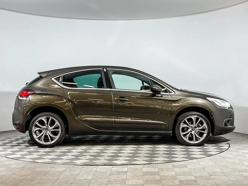 DS4