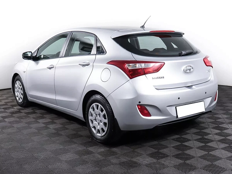i30